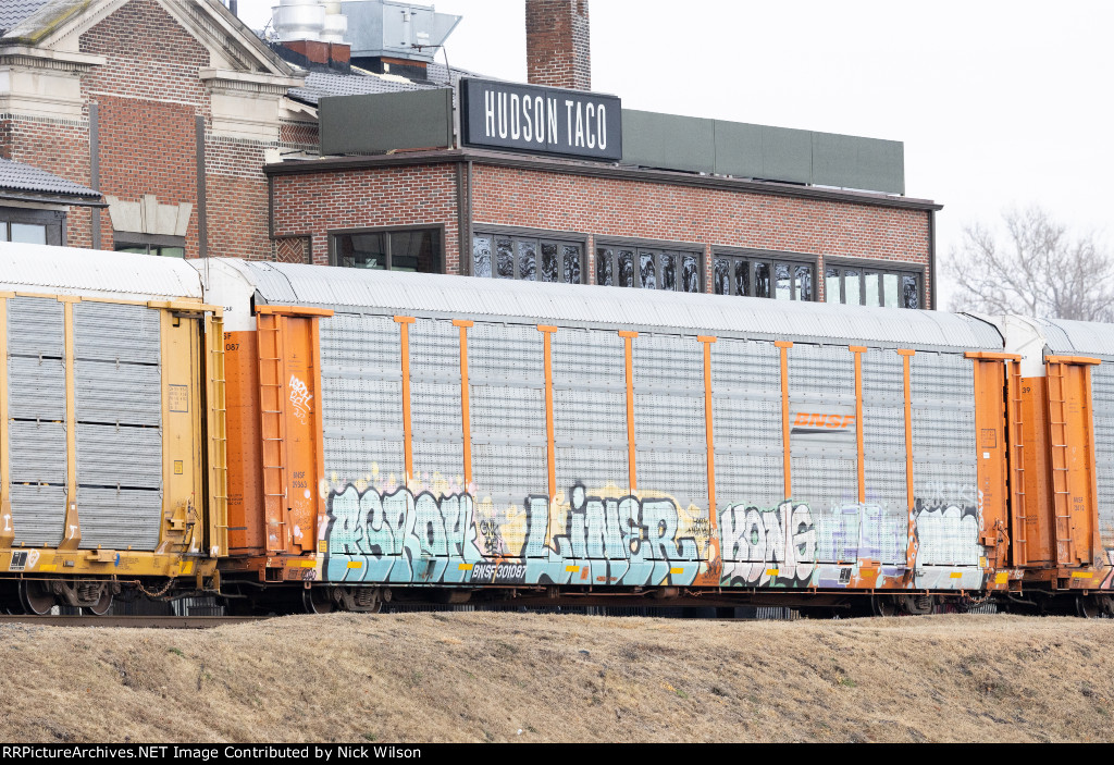 BNSF 301087